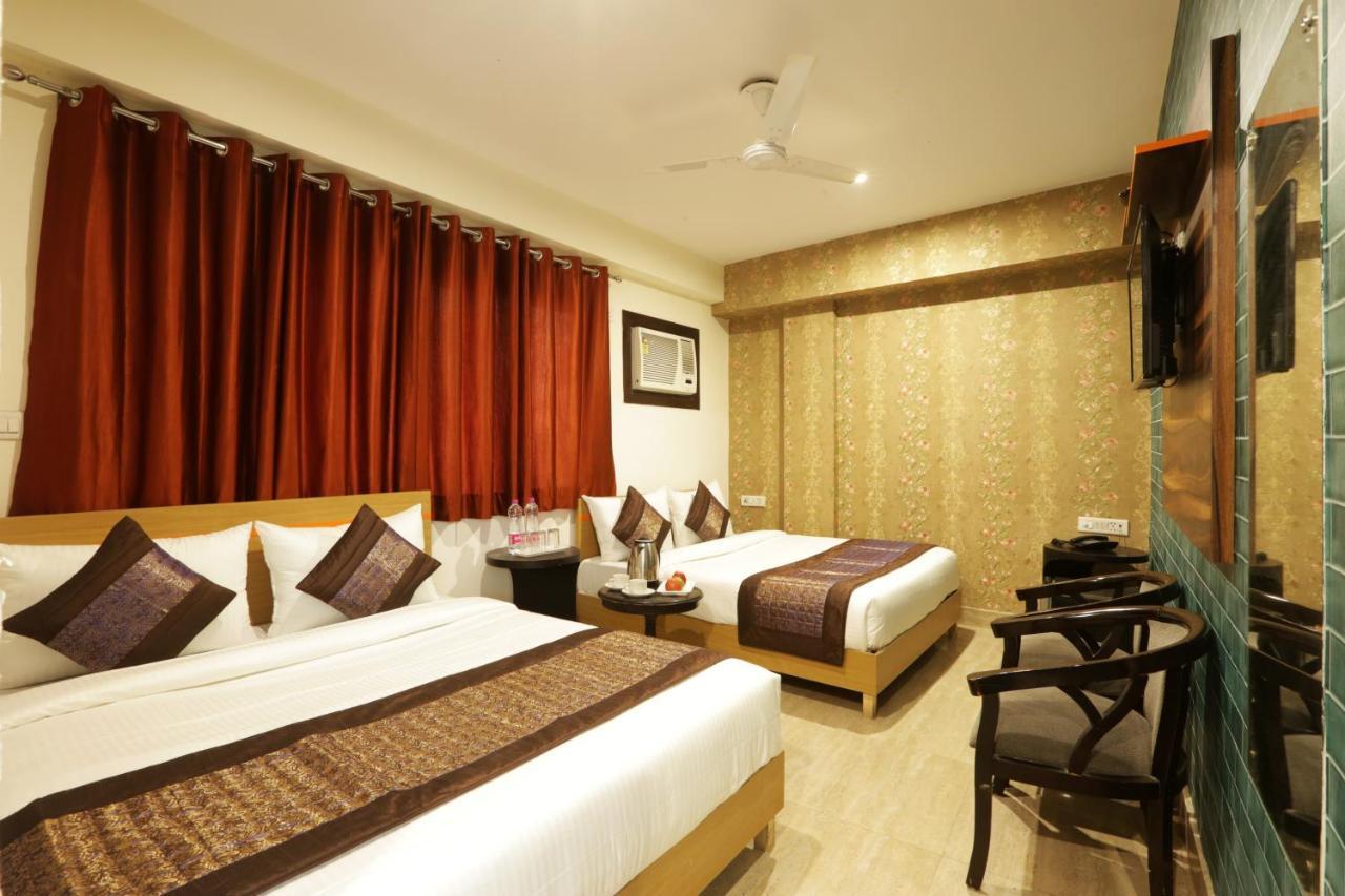Hotel Classic Plaza At Delhi Airport New Delhi Exterior foto